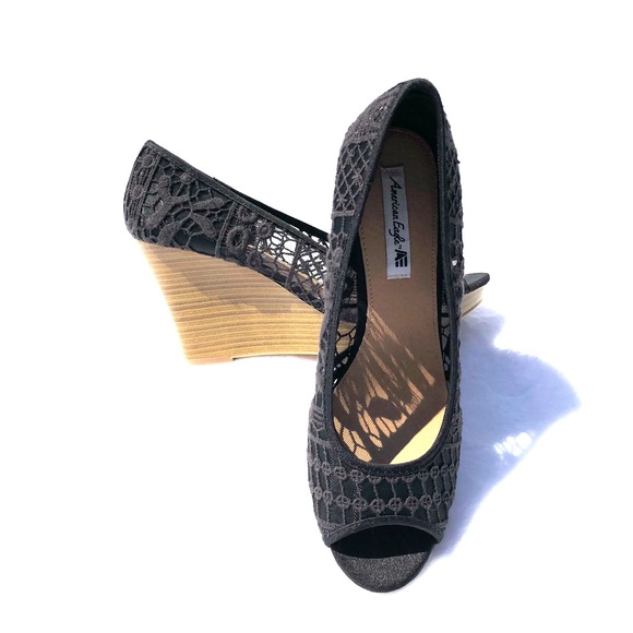American Eagle By Payless Shoes - American Eagle black Peep Toe lace wedges size 10